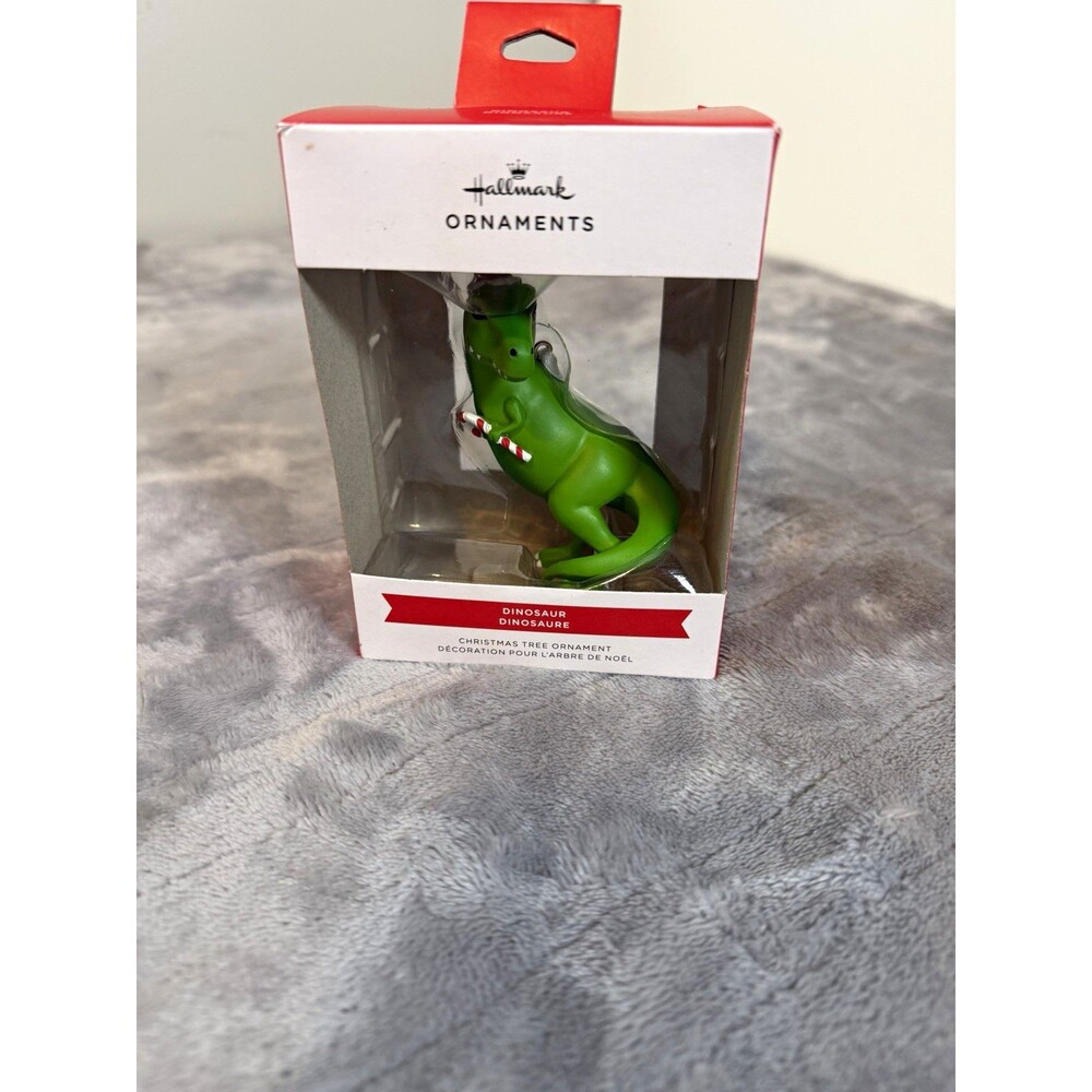 Hallmark Dinosaur Christmas Ornament Green MPN 1HAJ1870